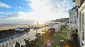 Sea View Guest House - Image 4