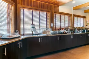 Best Western Greenfield Inn - Image 4