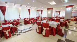 Troyan Plaza Hotel - Image 3