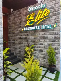 Dbrooks Elite A Business Hotel - Image 4