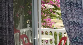 Castle View Apartments - Image 4