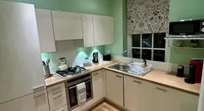 Luxury 1 Bedroom Flat in Great Location - Image 3