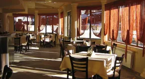 Family Hotel Yola - Image 4