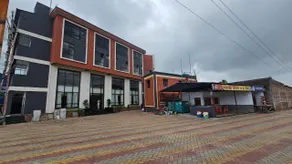 Balaji Hotel and Resturant - Image 3