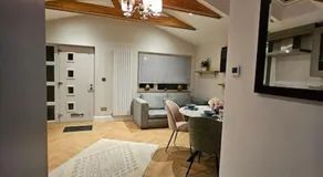 Little Cottage Oassis - Image 2