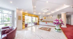 CCT Luxury Hotel - Image 2