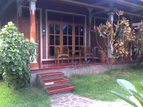 Bayumantra Bungalows - Image 3