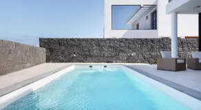 Modern Los Mojones Villa 3 Bedrooms All En-Suite Villa Berniente - Image 3