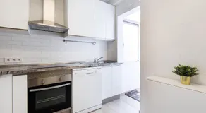 NEW 7th CORNER city center Apartment for groups - Image 5