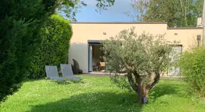 Chambre romantique avec Jacuzzi privée - Image 4
