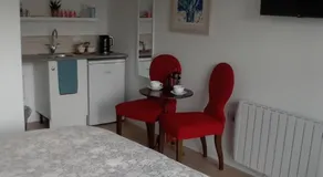 The Snug - Image 4