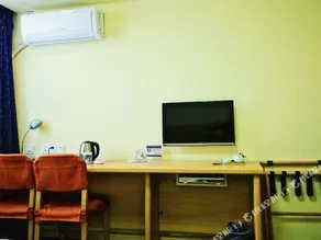 Home Inn Neo Chongqing Wanzhou Wanda Plaza - Image 3