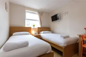 Portobello Rooms by PrimeCityHosts - Image 5