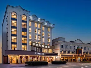 Fuyuan Wisdom Hotel - Image 2