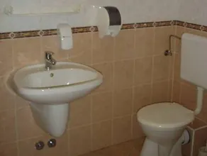 Tisza Alfa Hotel - Image 3