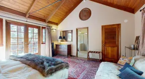 Beautiful home near the lake & slopes with private hot tub pool table & WiFi - Image 2