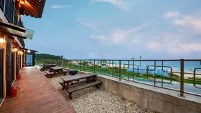 Gangneung Pension Palace - Image 3