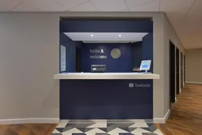 Travelodge Glossop - Image 4