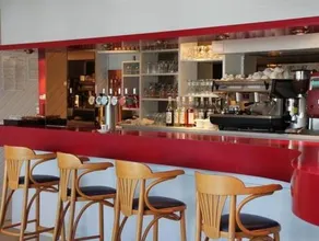 Hôtel du Port Bar Restaurant - Image 4