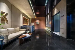 Canary Hotel - Image 2