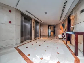 Parkside Hotel Apartment - Image 4