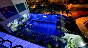Parkview Astoria Hotel - Image 5