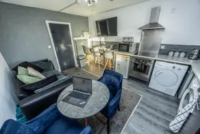 Modern Birkby Lodge Townhouse 2-3 bedroom options - Image 3