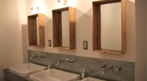 Iwashi Building Hostel - Image 2