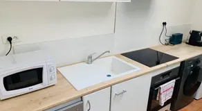 Appartement T3, au Coeur de Montpellier, WiFi et Climatisation - Image 3
