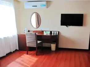 GreenTree Inn Qingdao Licang Shuyan Road Daweng Square Express Hotel - Image 4