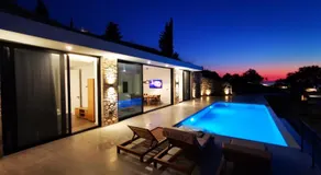 Mandevilla Hillside Luxury Villas - Image 2