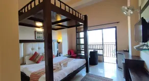 Hotel Regency with parking - Image 2