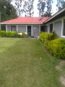 Eddys Resort - Image 3