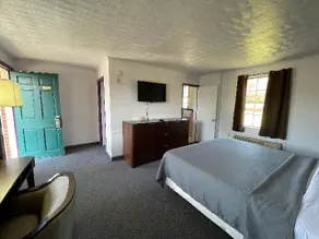 Rips Country Inn - Image 2