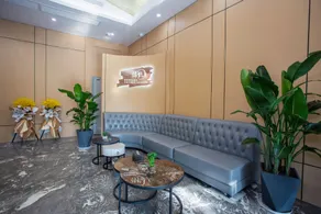 Tongren Jinyue Hotel (Fanjingshan Avenue Jiuyicheng Fangyuanhui Branch) - Image 4