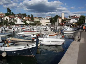 Apartment in Vantacici near the Sea - Image 3