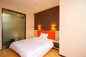 7 Days Premium·Guanyun Nanjing West Road Hesheng Plaza - Image 3