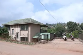 Red Wood Villa Panchgani - Image 2