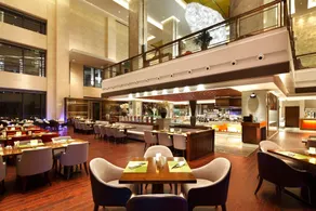 Crowne Plaza Xuzhou Dalong Lake By IHG - Image 4