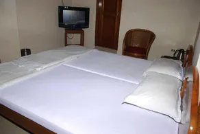 Hotel Devika - Image 2