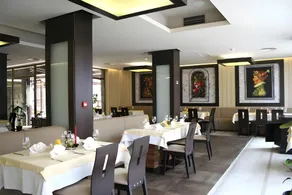 Gardenia Park Hotel - Image 4