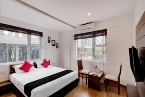 43639 Hotel Sri Alok Park - Image 2