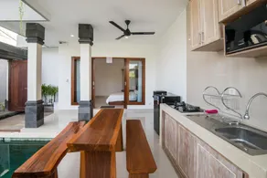 Om Villas Kedungu - Image 4
