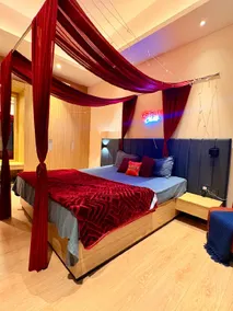 Luxury Private Studio Apt | Stayflix & Chill | - Image 2