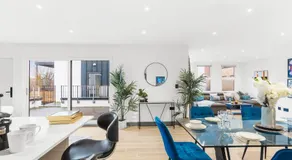 Finchley Penthouse | Sleeps 8 | Long Stay Discount | LDN - Image 5