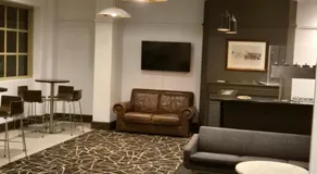 Crown Hotel Motel - Image 5