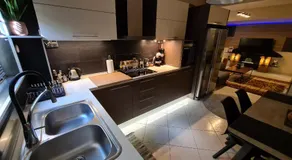 Luxury Home - Image 4