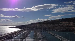 Résidence avec piscine et box, vue sur mer - Image 4