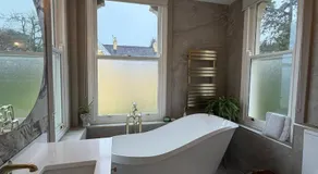 Oakhurst Guesthouse - Image 3