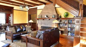 Iron Horse Inn - Image 3